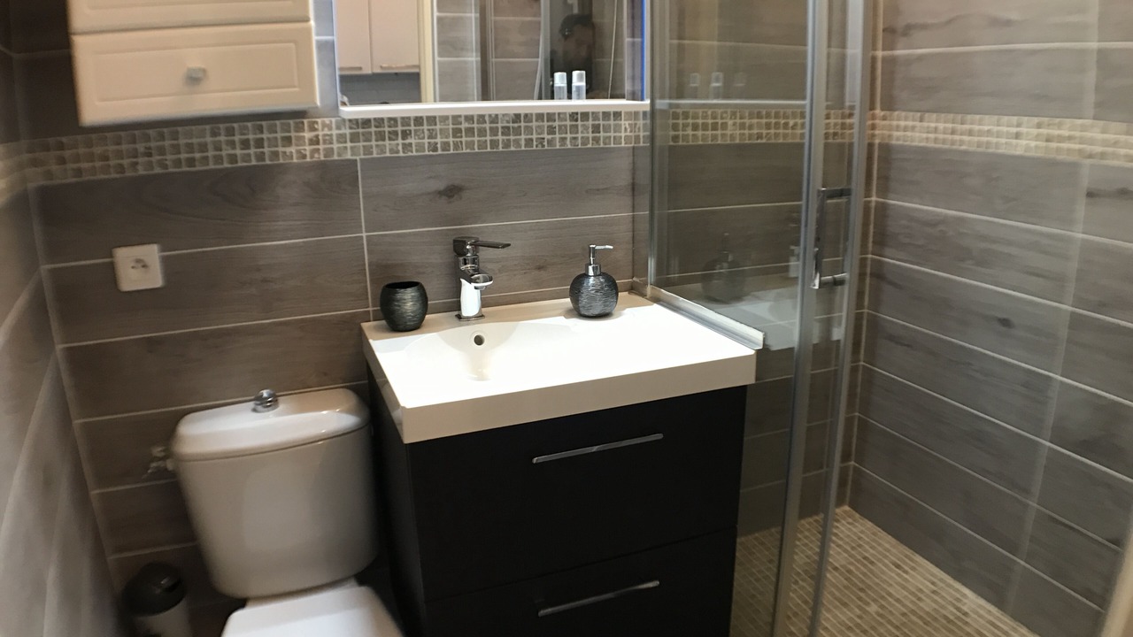 Photo of Bathroom in Carre d'Or
