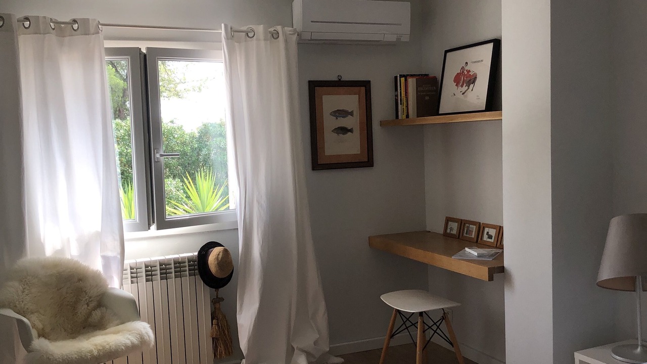 Photo of Bedroom in Hopitaux-Facultes