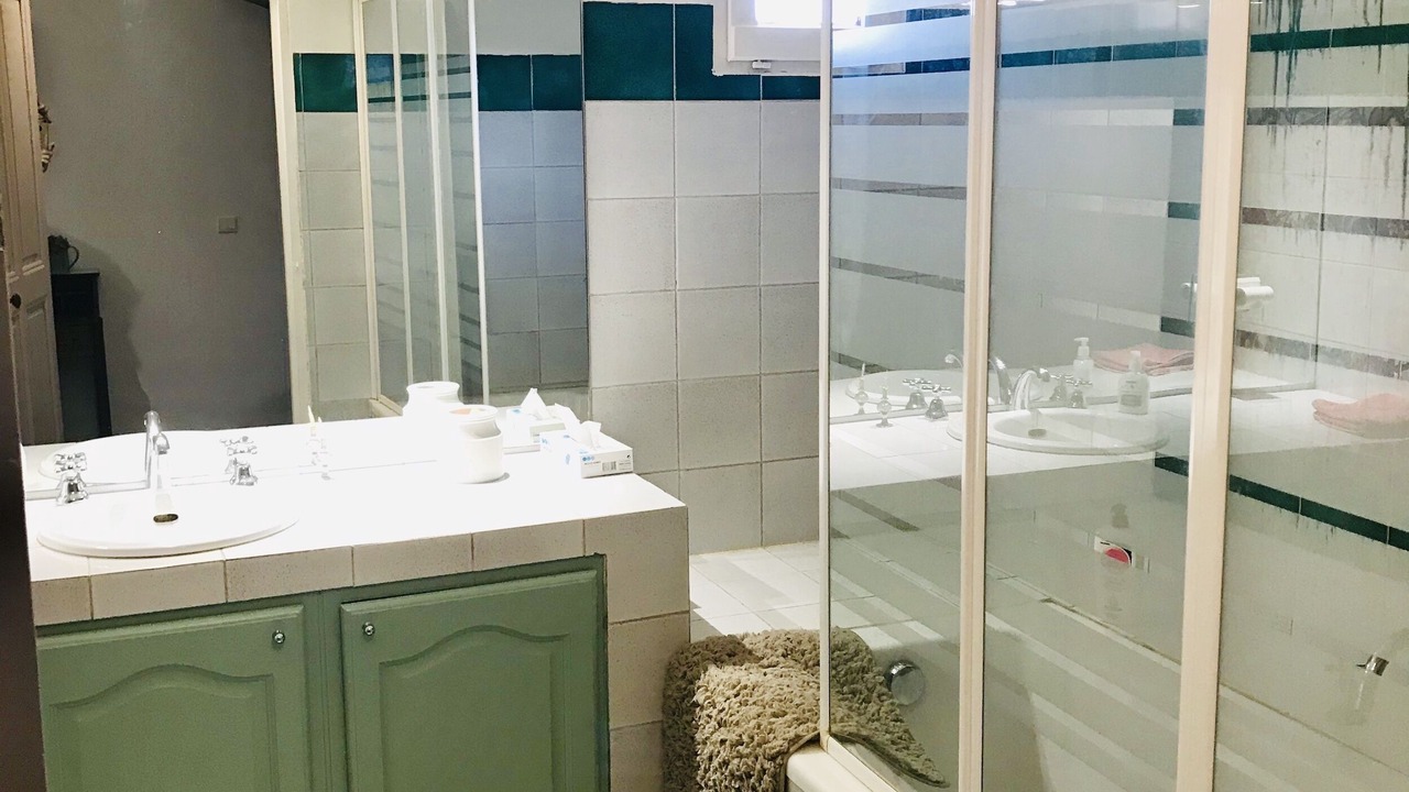 Photo of Bathroom in Eguilles