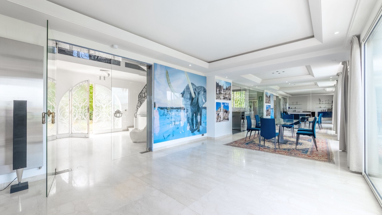 Photo of Bedroom in Cap-d'Antibes