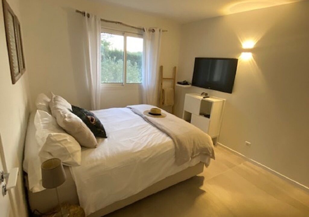 Photo of Bedroom in Biot