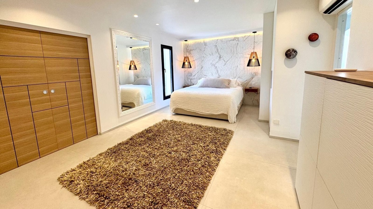 Photo of Bedroom in Biot
