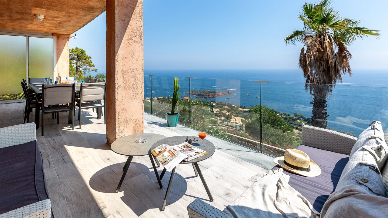 Photo of Outdoor in Antheor