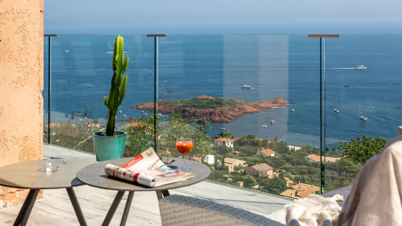 Photo of Outdoor in Antheor