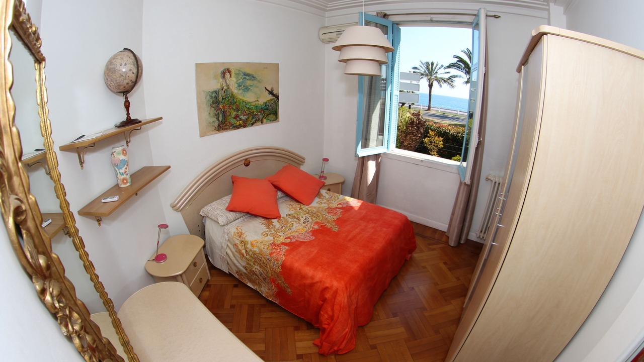 Photo of Bedroom in Nice City Centre