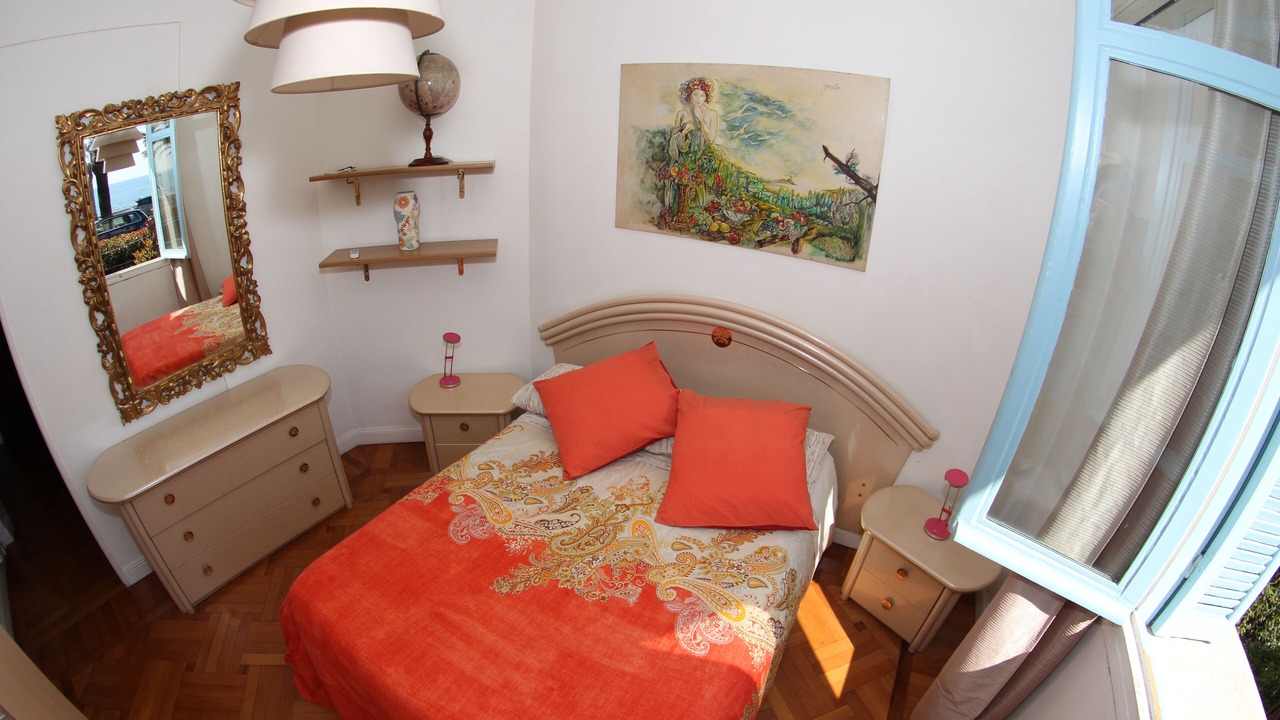 Photo of Bedroom in Nice City Centre