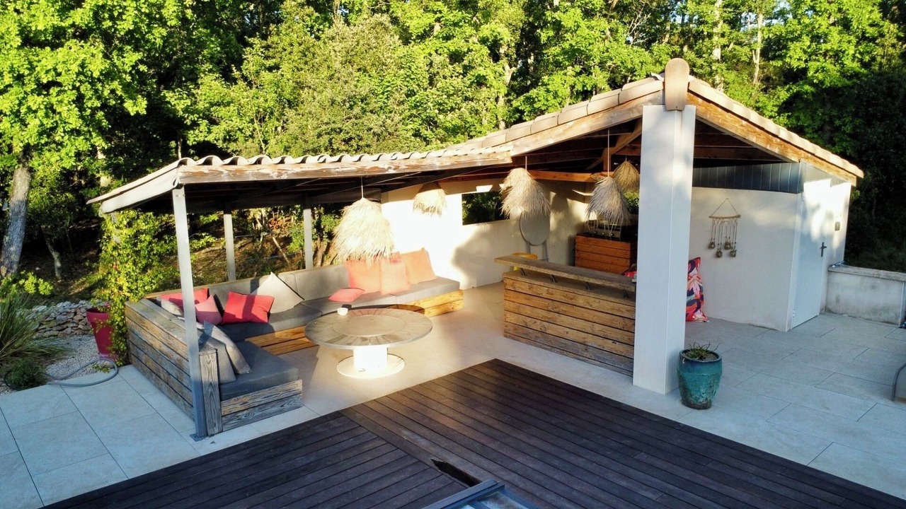 Photo of Patio Balcony in Labastide-de-Virac