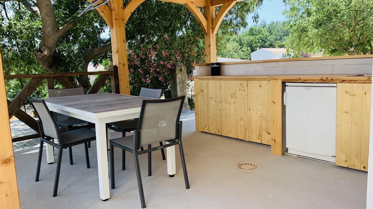 Photo of Outdoor in La Roque-d'Antheron