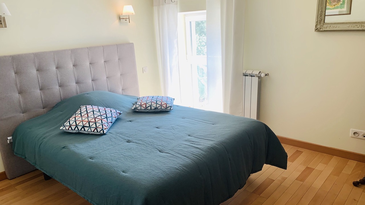 Photo of Bedroom in La Roque-d'Antheron