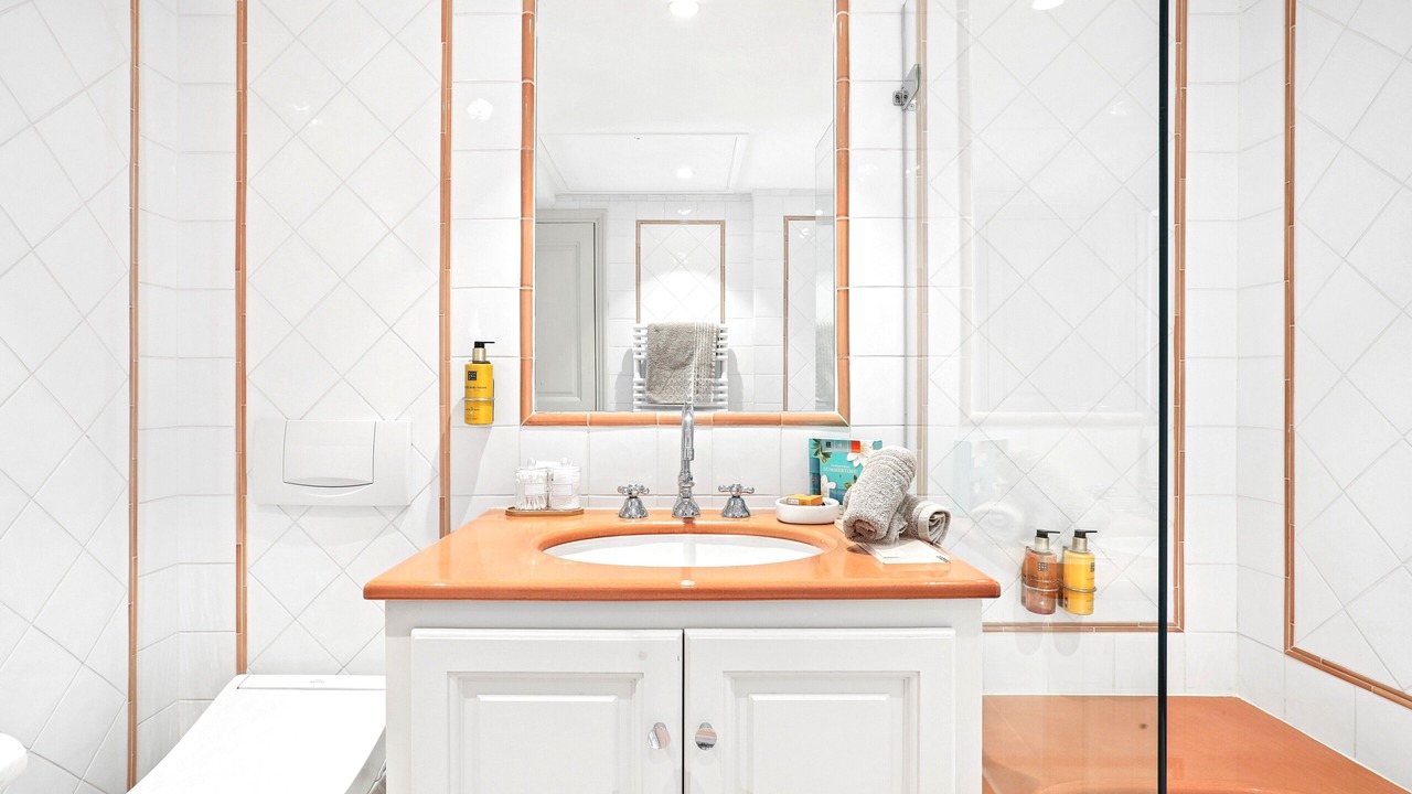 Photo of Bathroom in Saint-Tropez City Centre