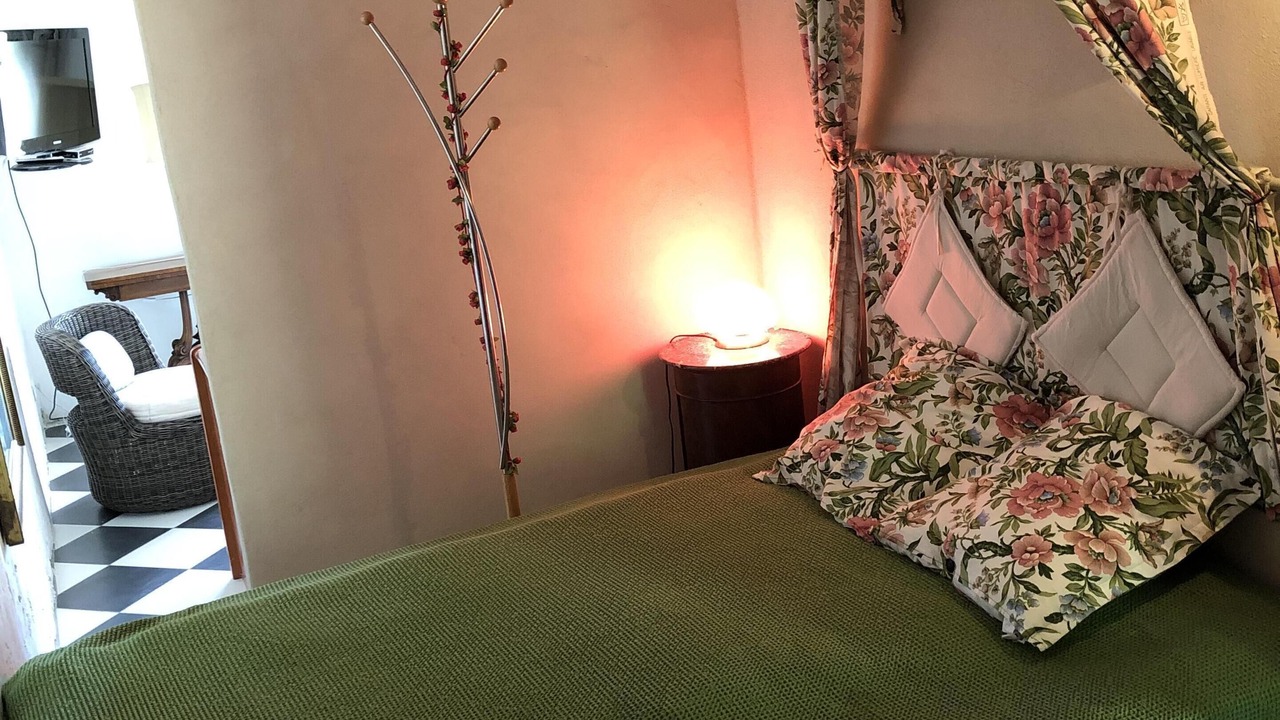 Photo of Bedroom in Entrechaux