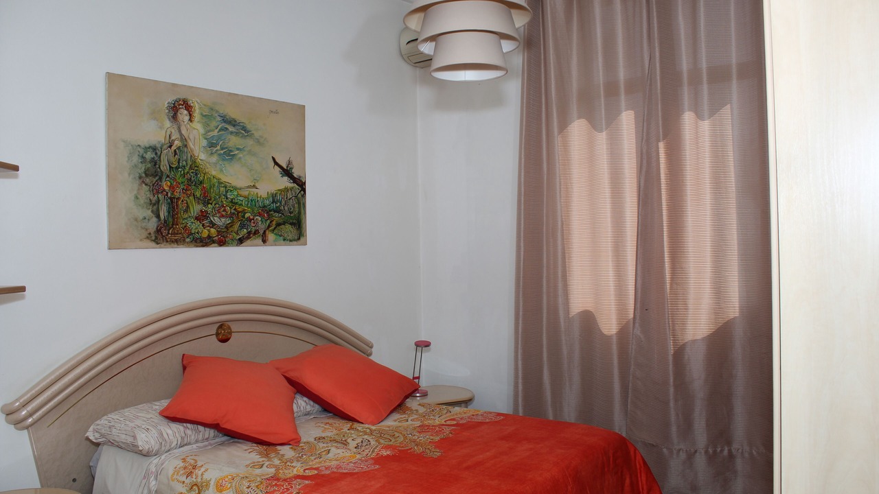 Photo of Bedroom in Nice City Centre