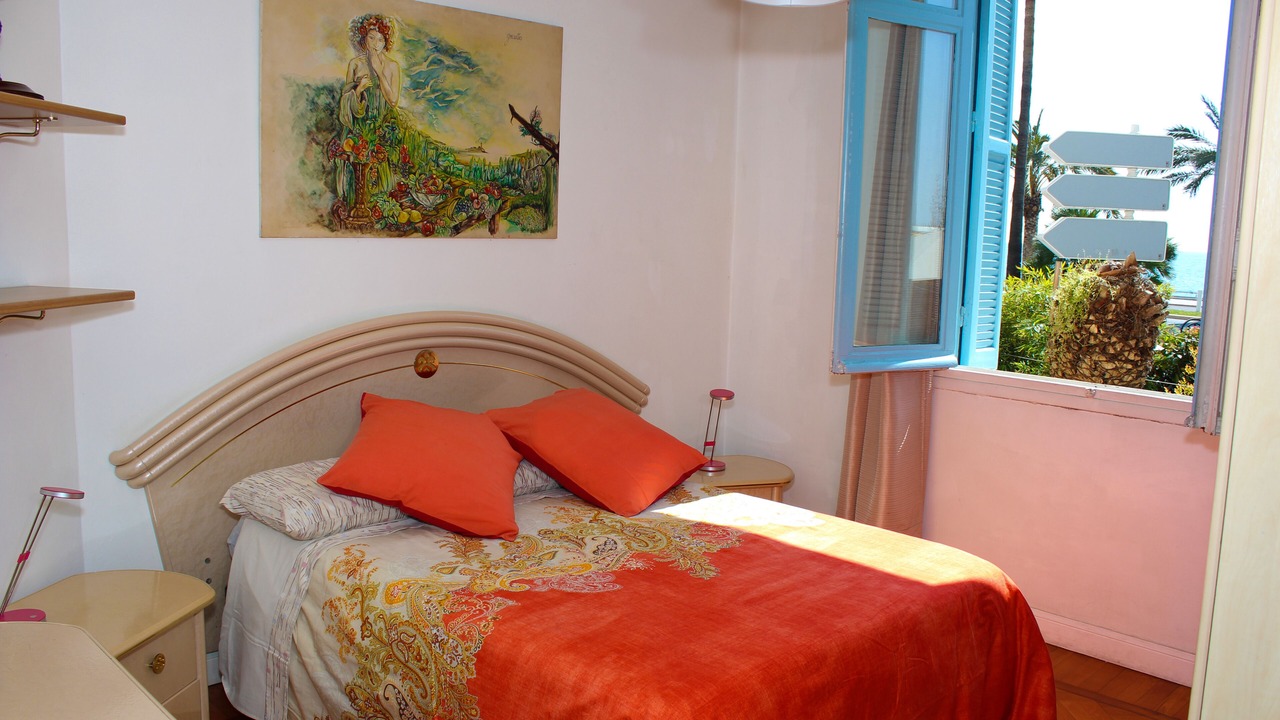 Photo of Bedroom in Nice City Centre