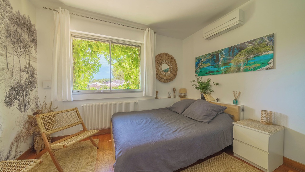 Photo of Bedroom in Cassis