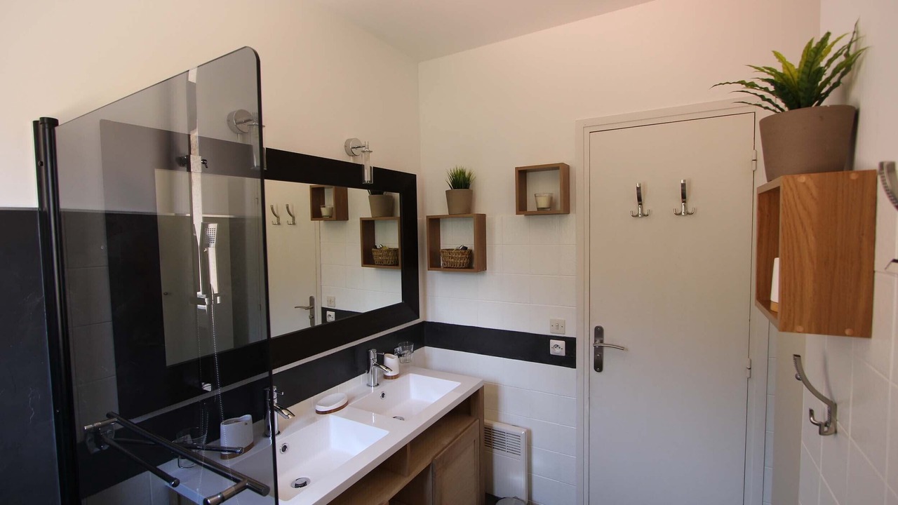 Photo of Bathroom in Cavalaire-sur-Mer