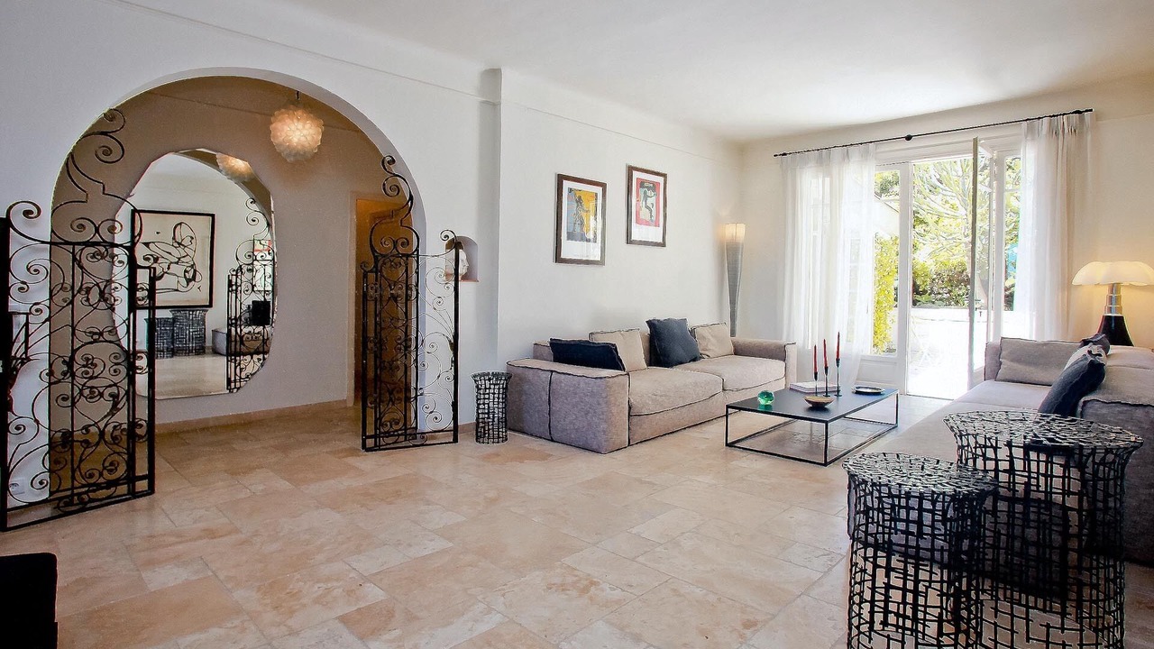 Photo of Bedroom in Cap-d'Antibes