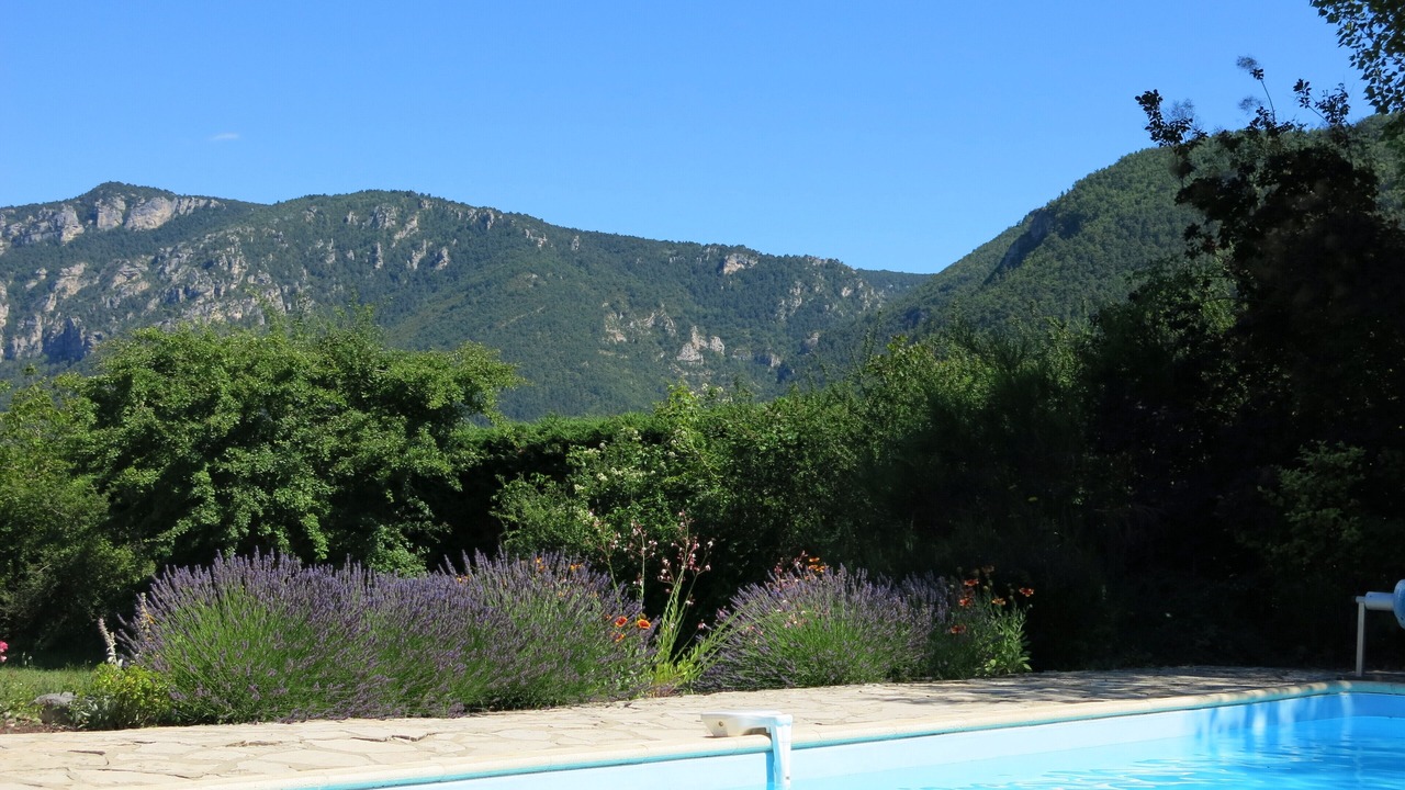 Photo of Outdoor in Mostuejouls