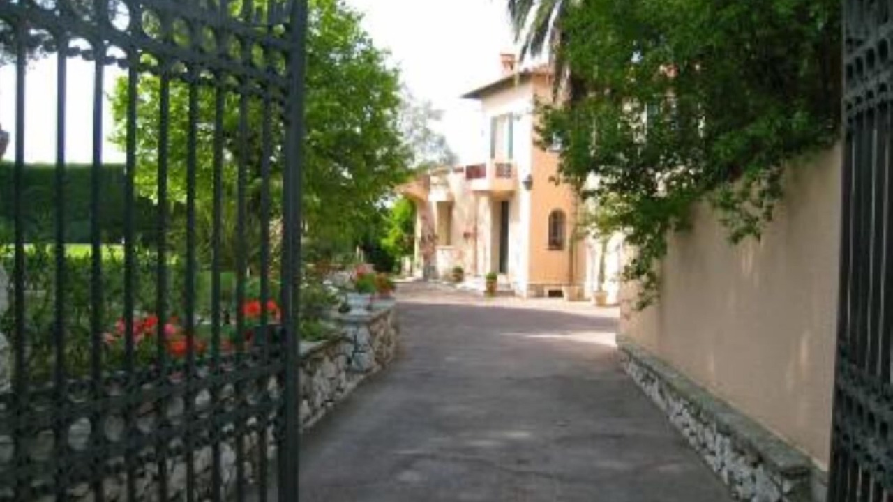 Photo of Others in Antibes