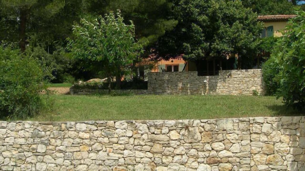 Photo of Outdoor in Eguilles