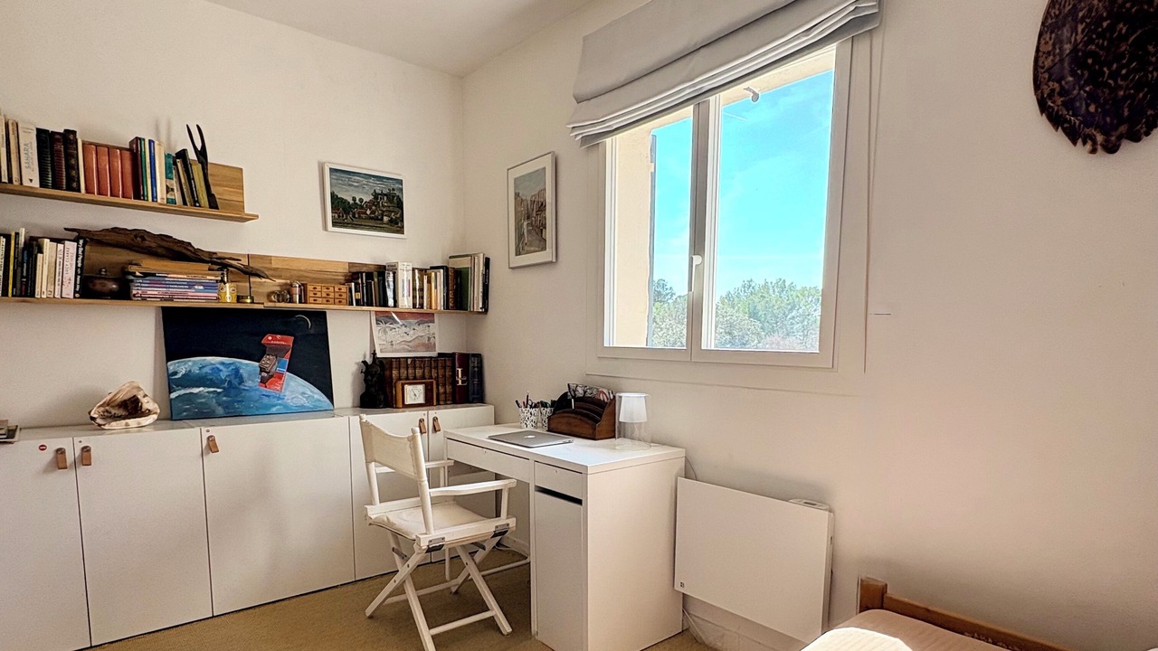 Photo of Bedroom in Eguilles