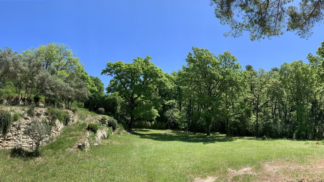 Photo of Outdoor in Eguilles