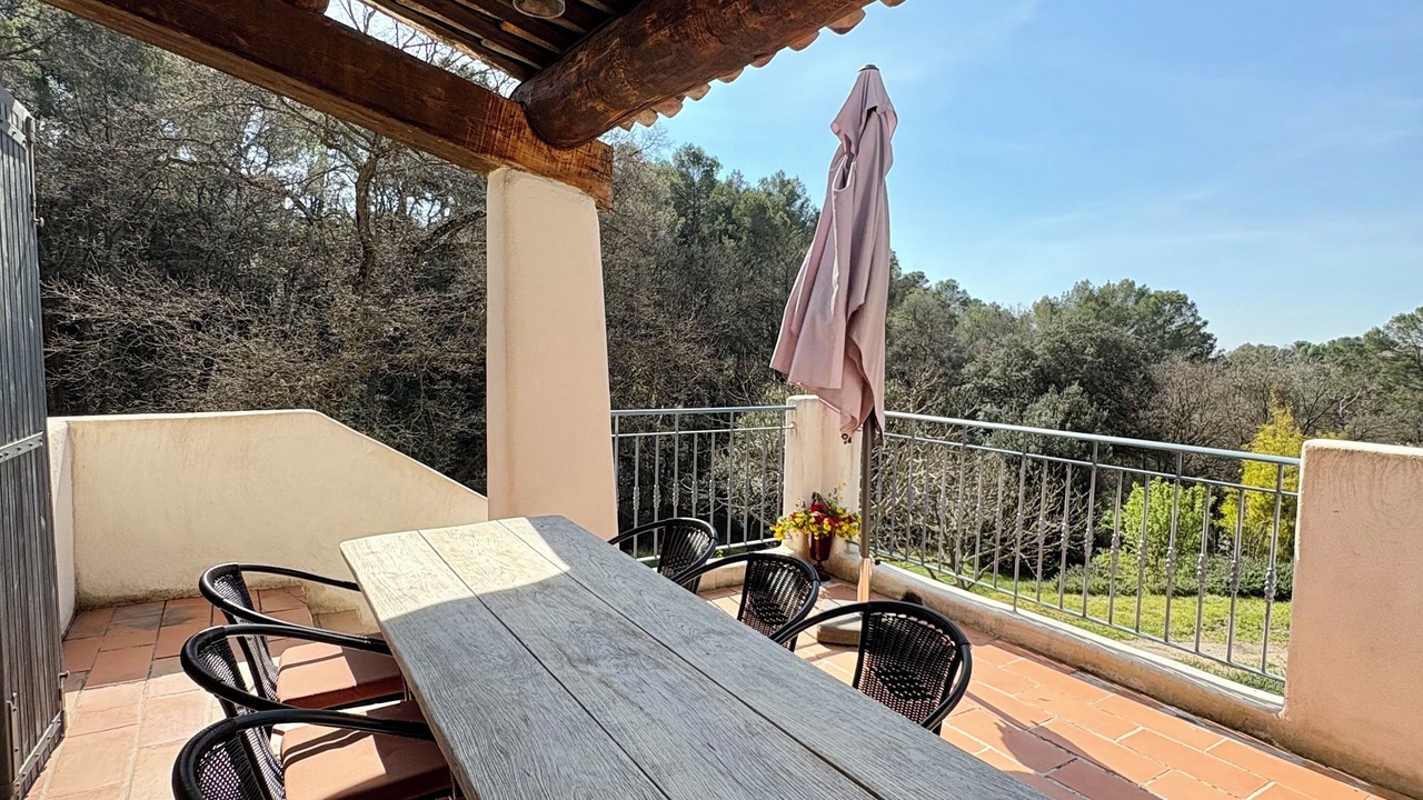 Photo of Outdoor in Eguilles