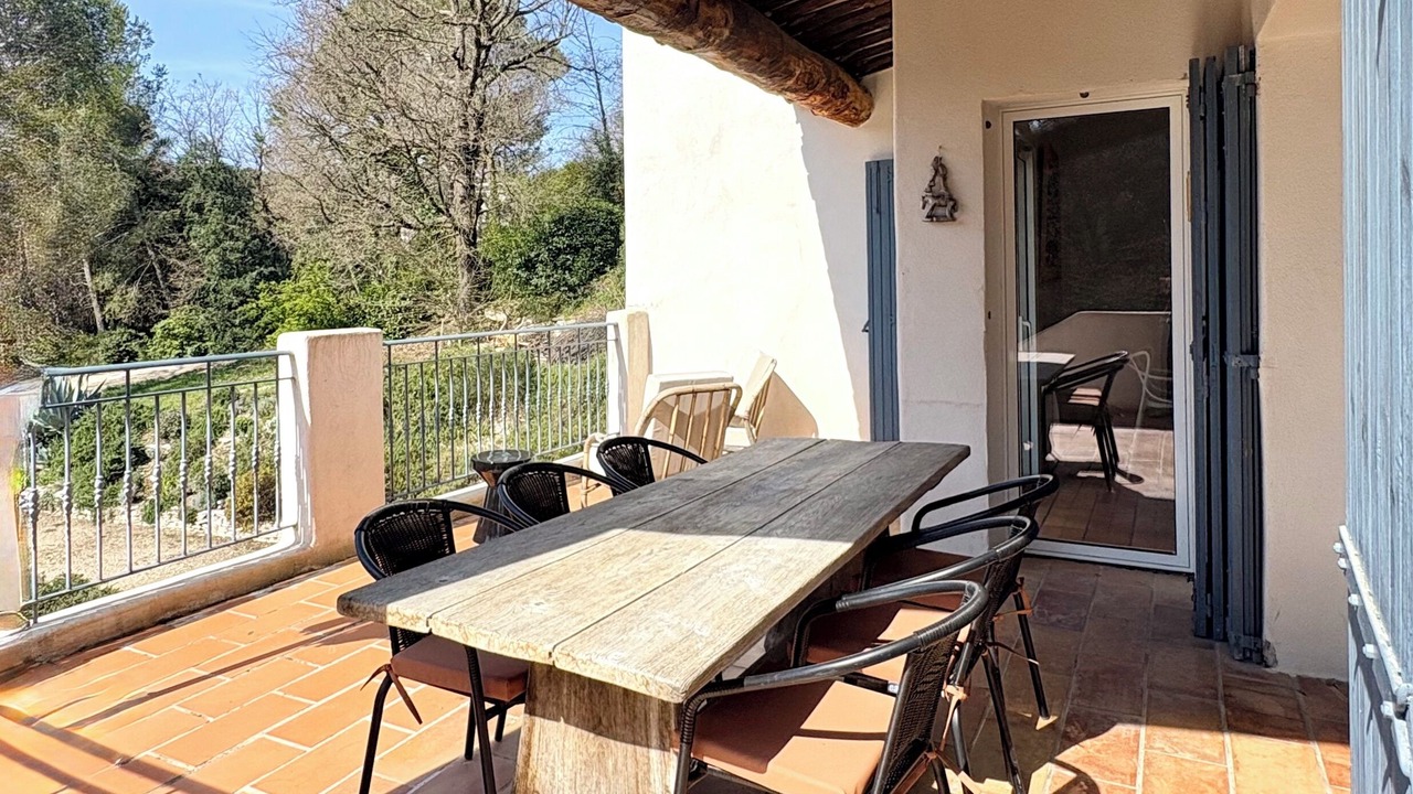 Photo of Outdoor in Eguilles