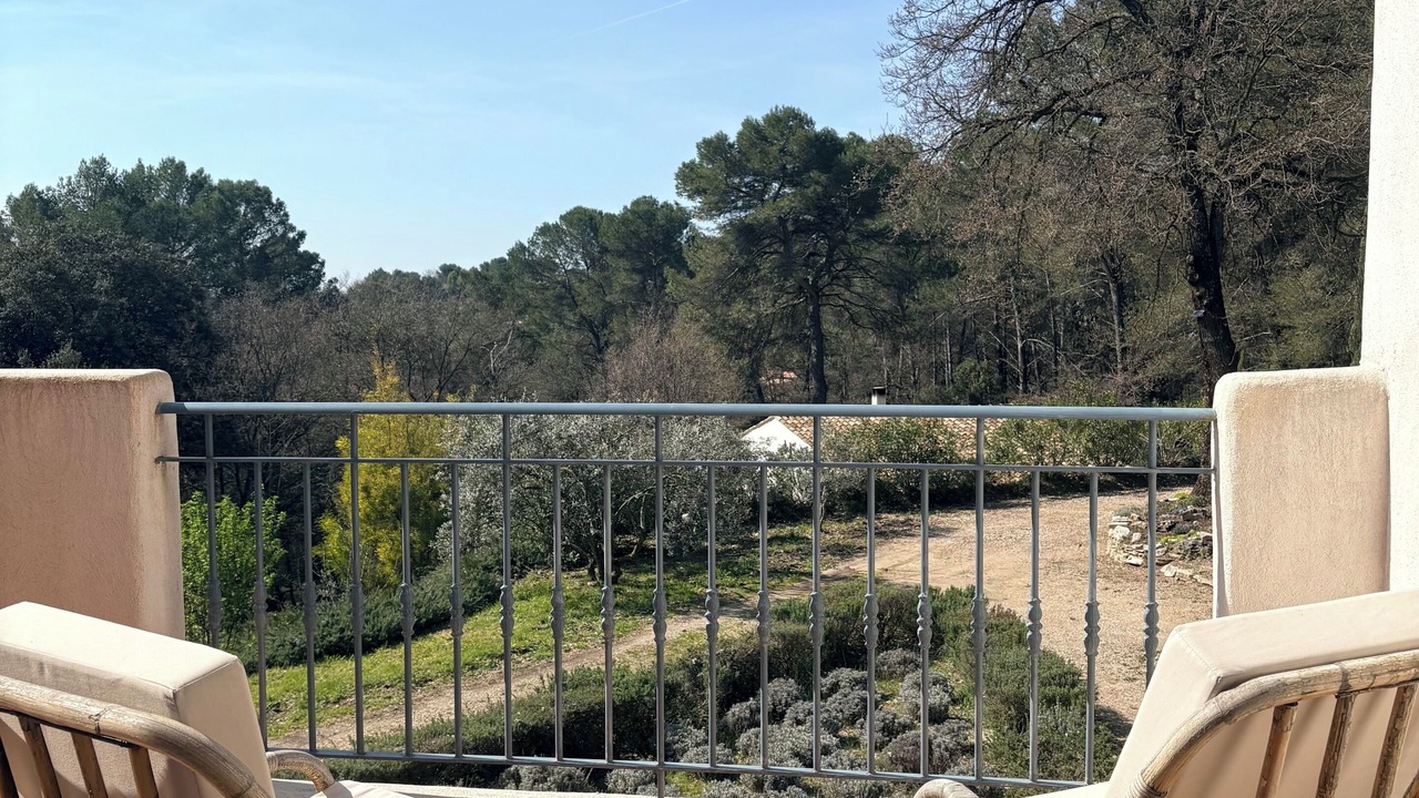 Photo of Outdoor in Eguilles