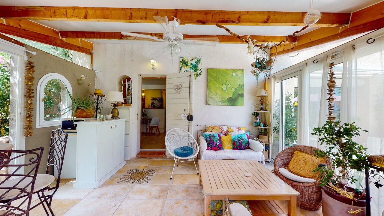 Photo of Livingroom in Aubagne