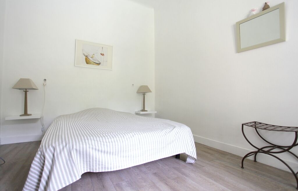 Photo of Bedroom in Barbentane