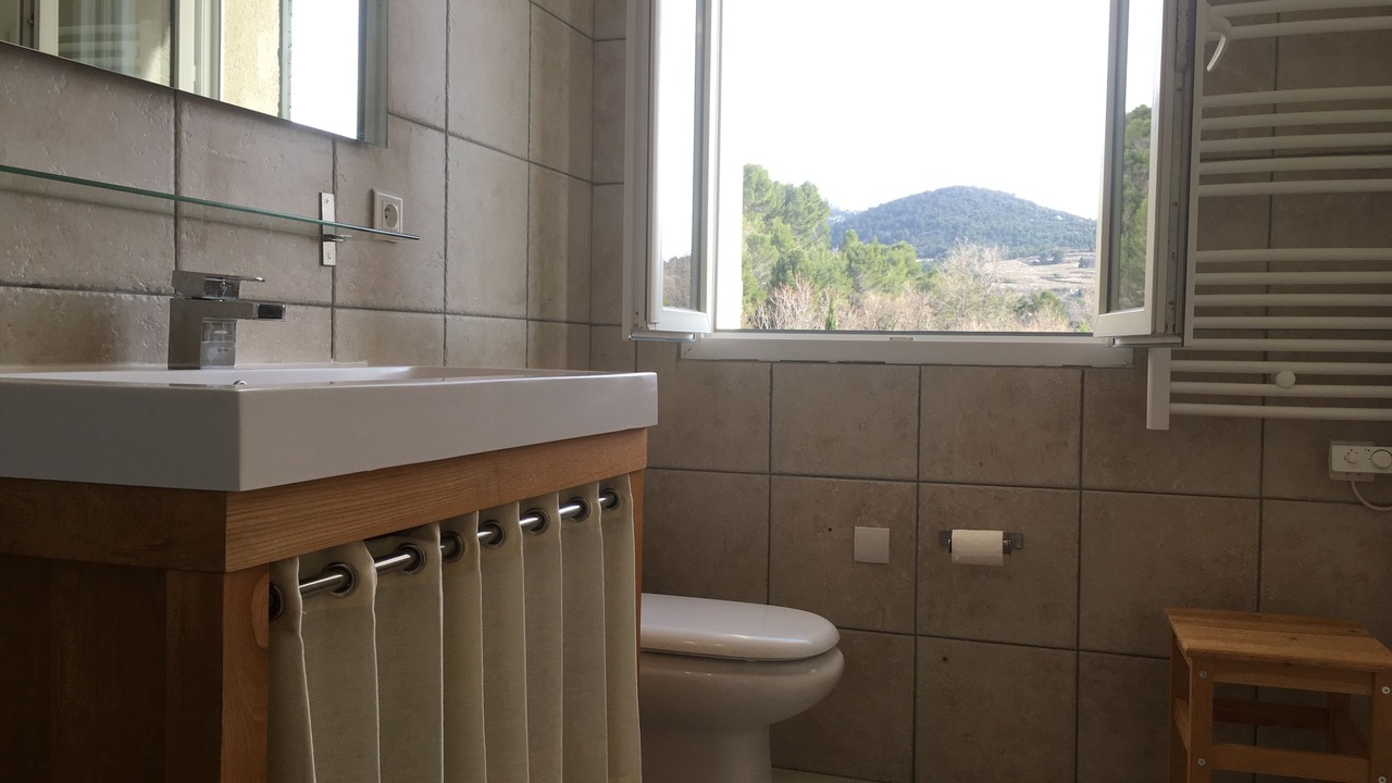 Photo of Bathroom in Sablet