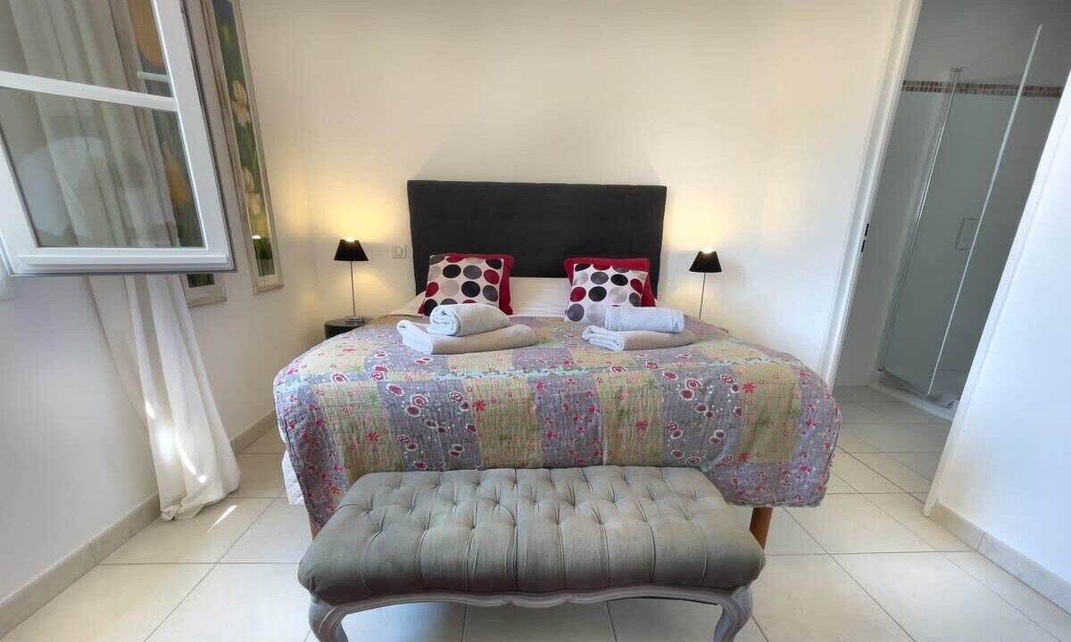 Photo of Bedroom in Pont Royal