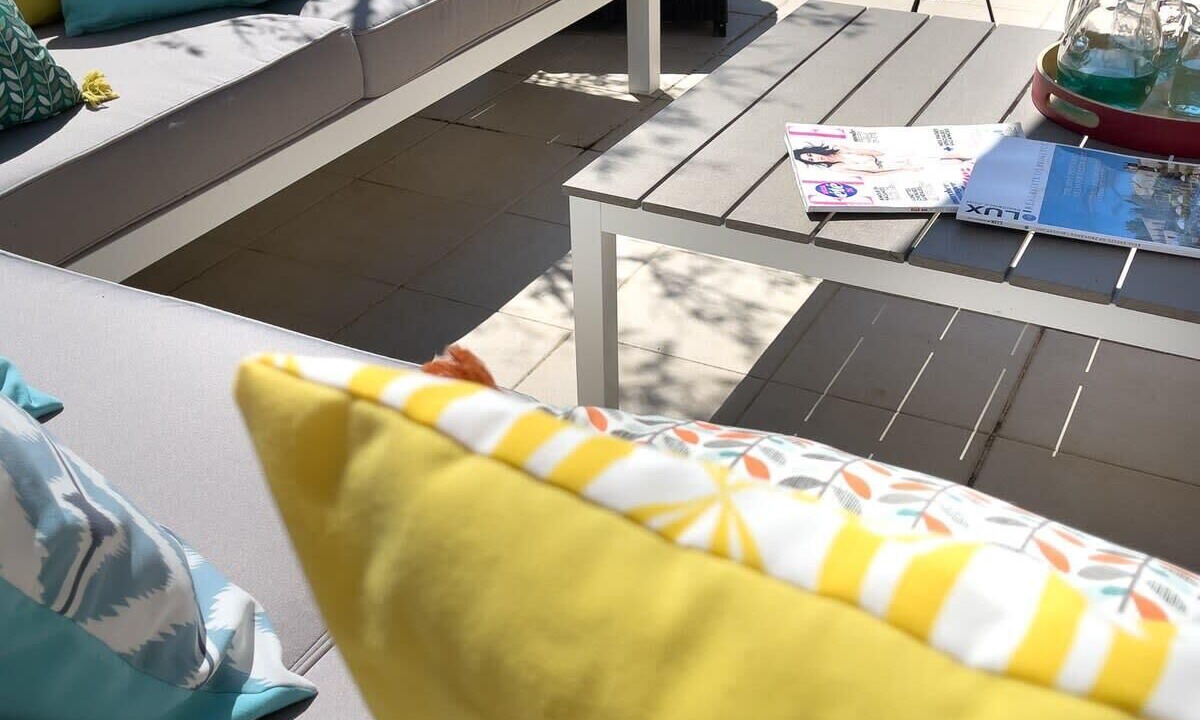 Photo of Outdoor in Pont Royal