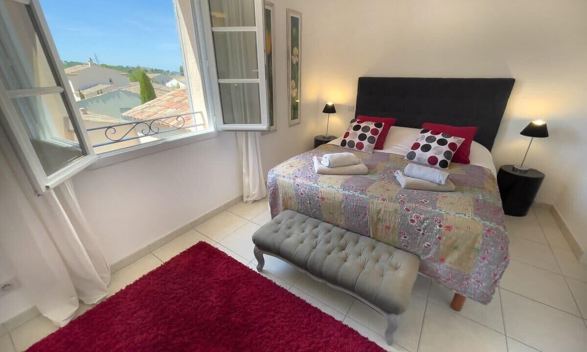 Photo of Bedroom in Pont Royal