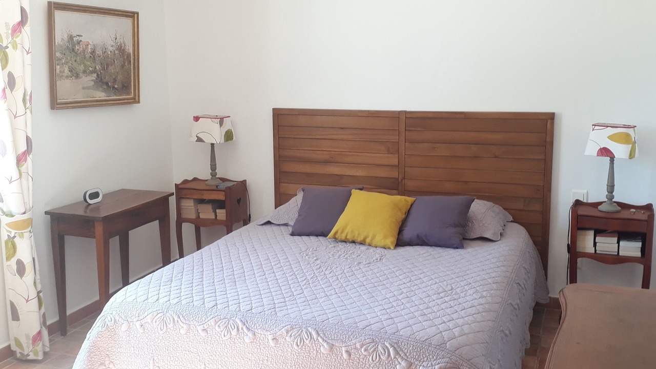 Photo of Bedroom in L'Isle-sur-la-Sorgue