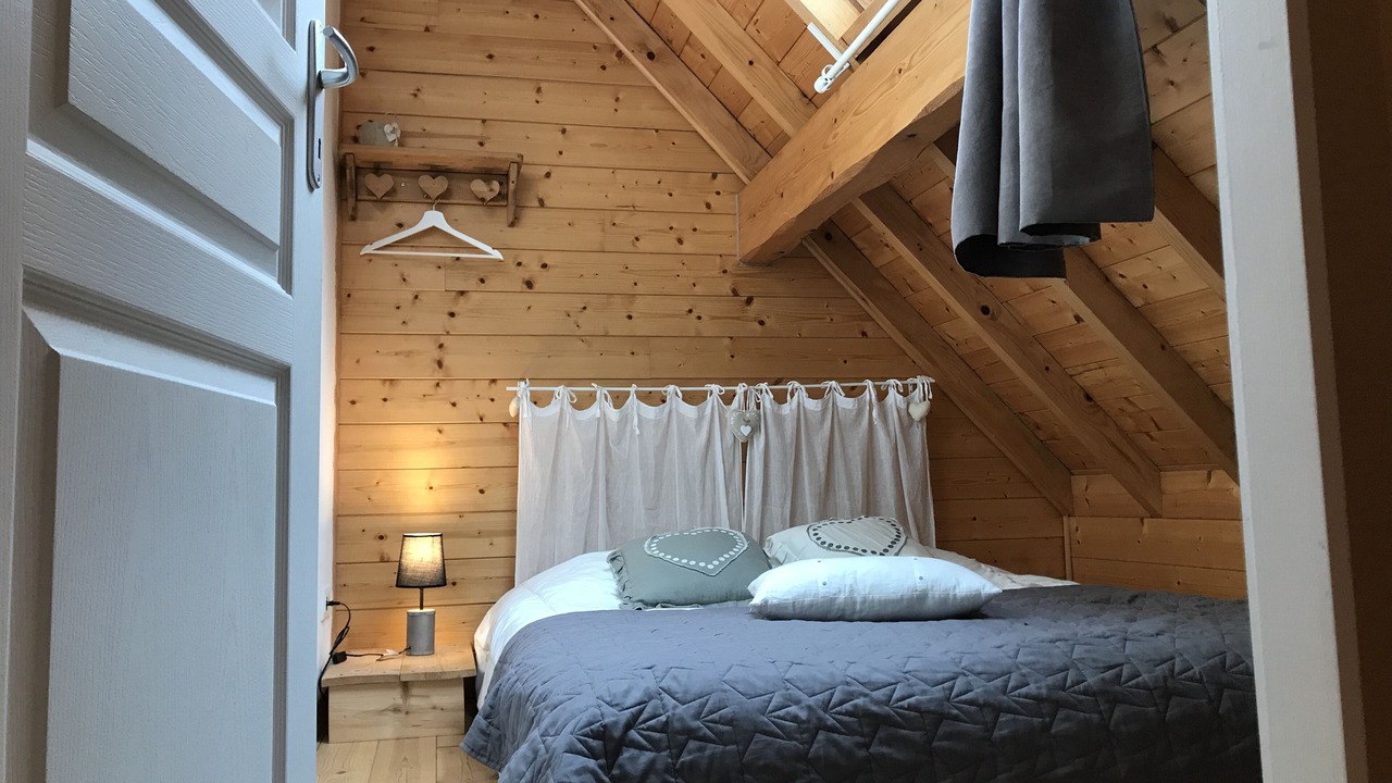 Photo of Bedroom in Allemond