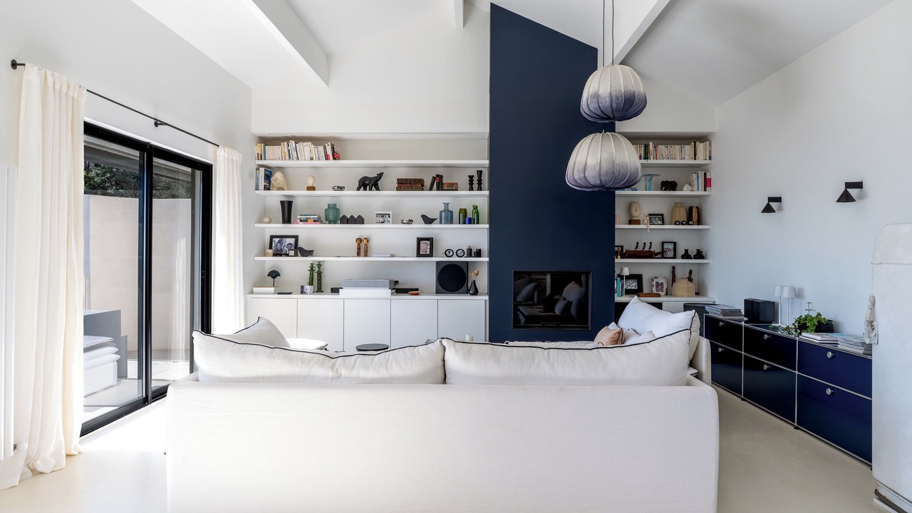 Photo of Livingroom in Gairaut
