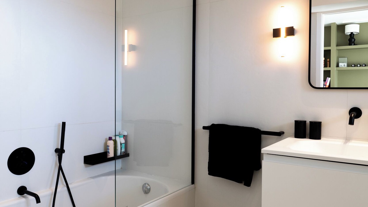 Photo of Bathroom in Gairaut