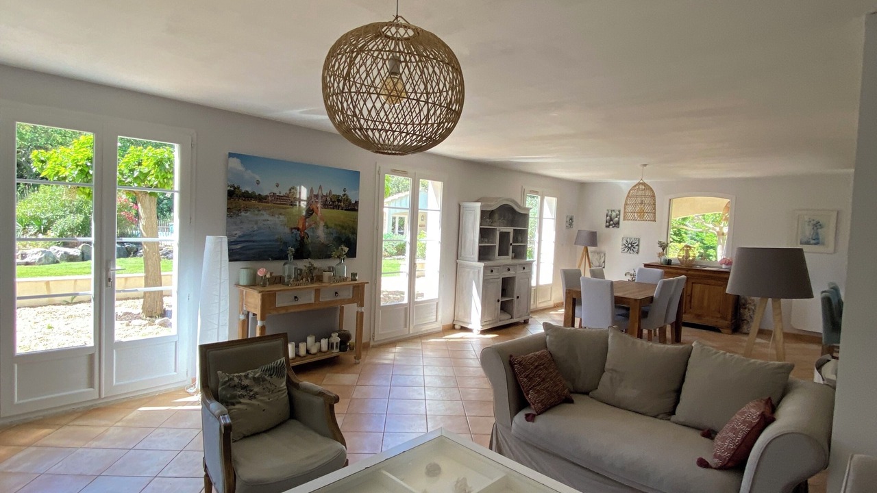 Photo of Livingroom in Saint-Cannat