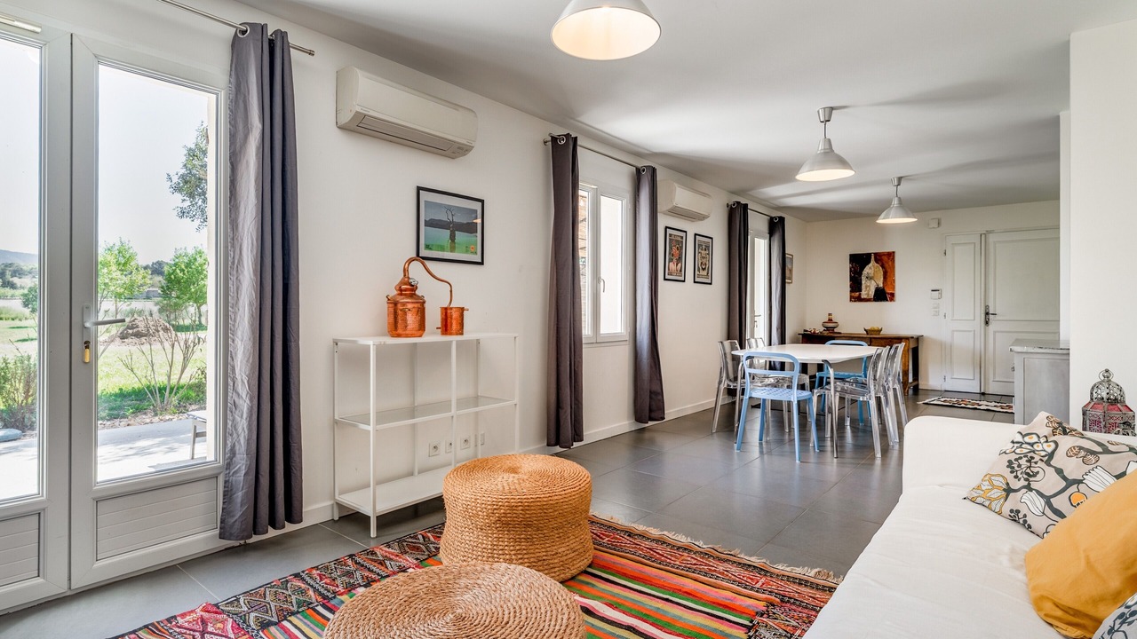 Photo of Livingroom in Entrechaux