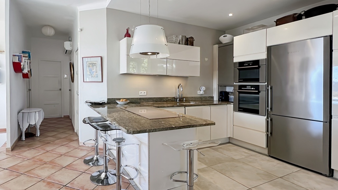 Photo of Kitchen in Hyeres City Centre