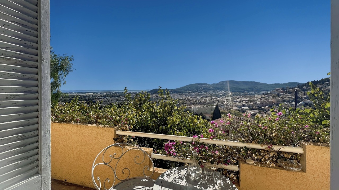 Photo of Outdoor in Hyeres City Centre