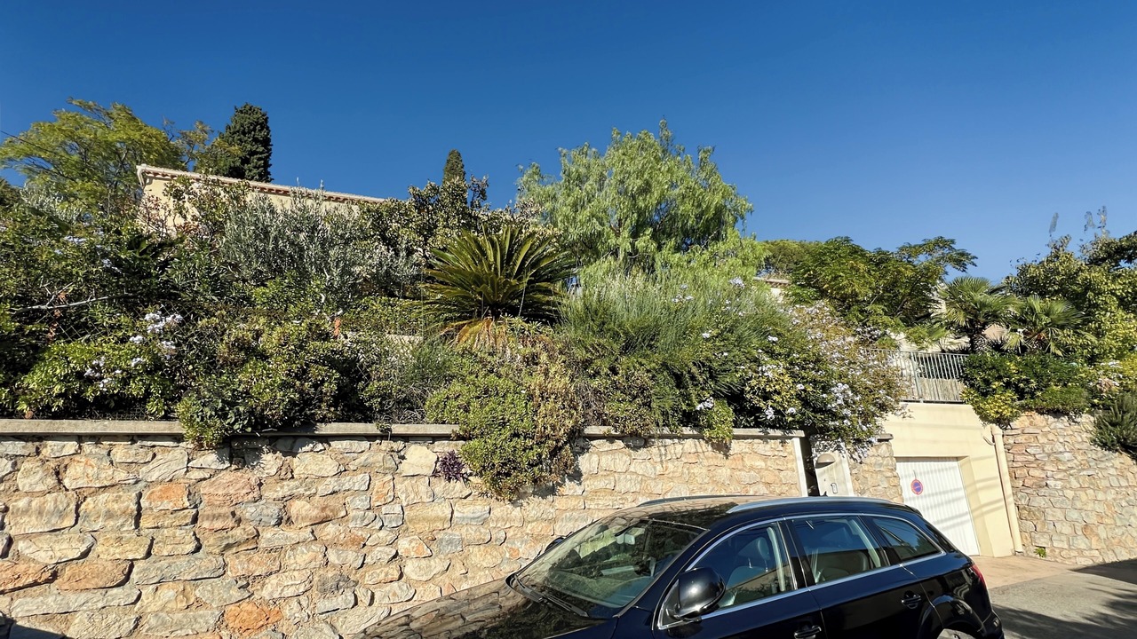 Photo of Outdoor in Hyeres City Centre