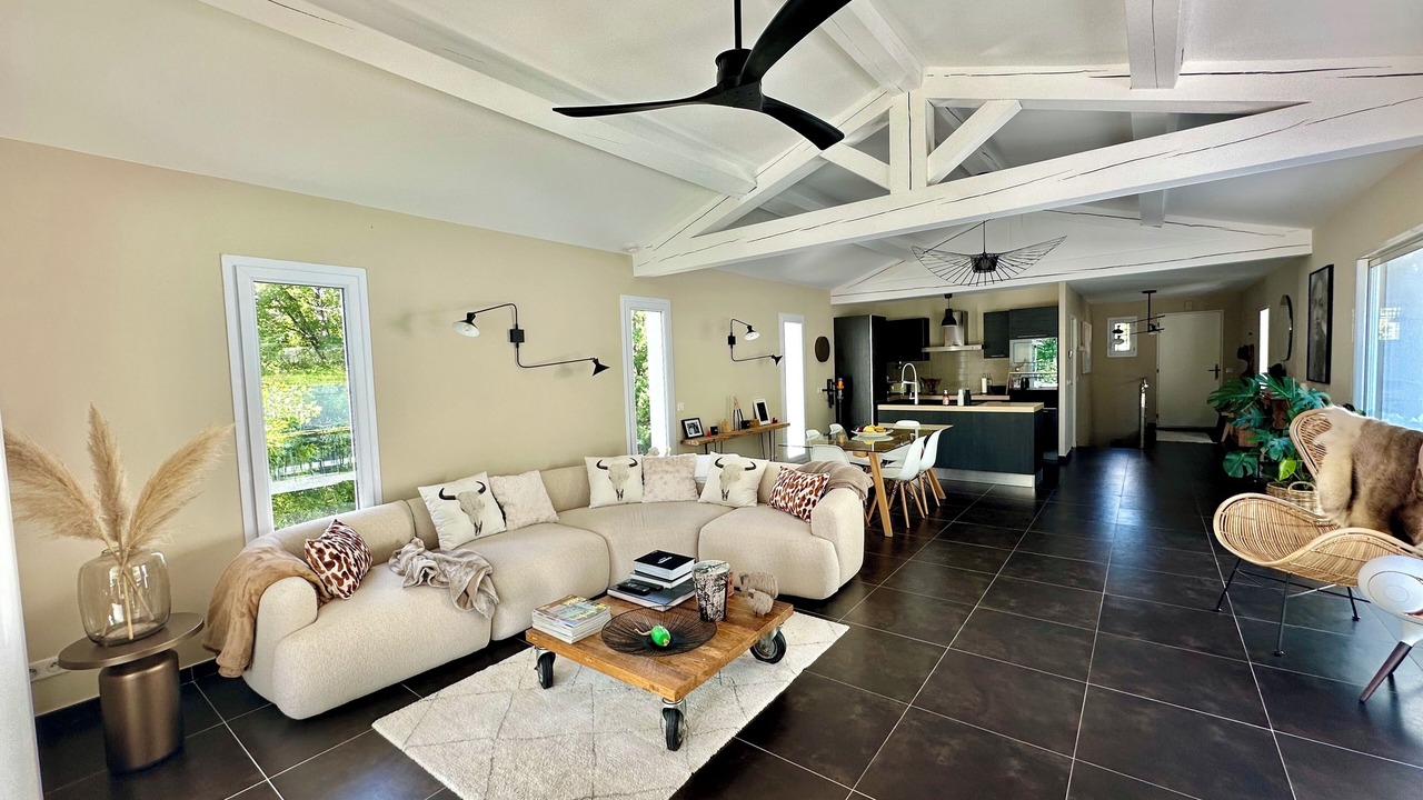 Photo of Livingroom in Pegomas