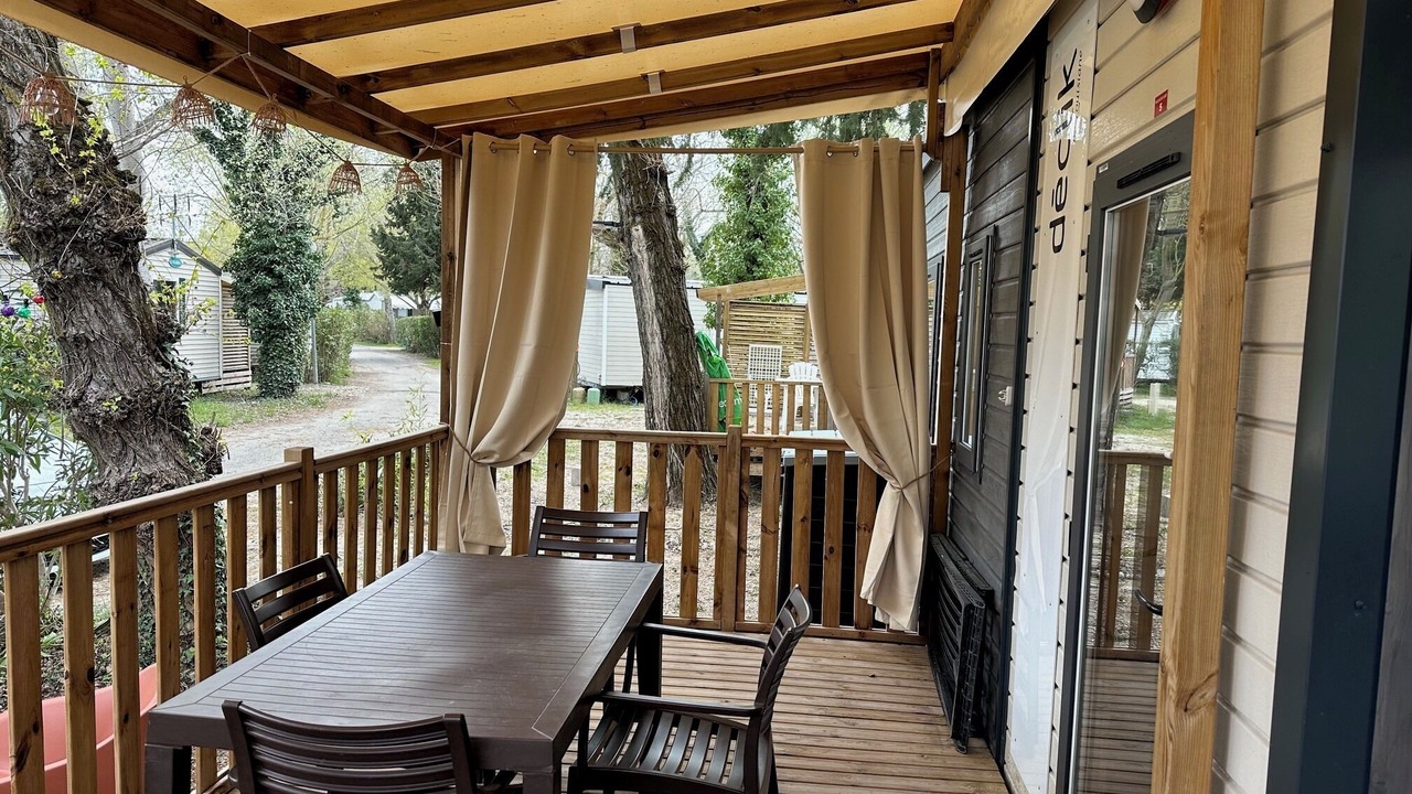 Photo of Outdoor in La Roque-d'Antheron