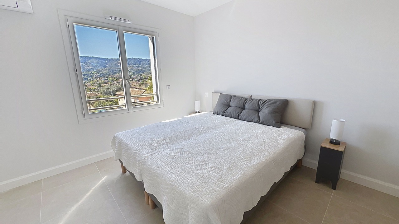 Photo of Bedroom in Pegomas
