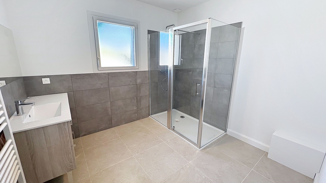 Photo of Bathroom in Pegomas
