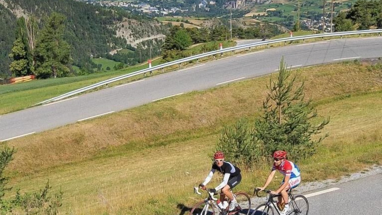 Photo of Others in Les Claux