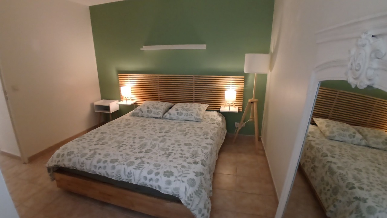 Photo of Bedroom in Montfavet
