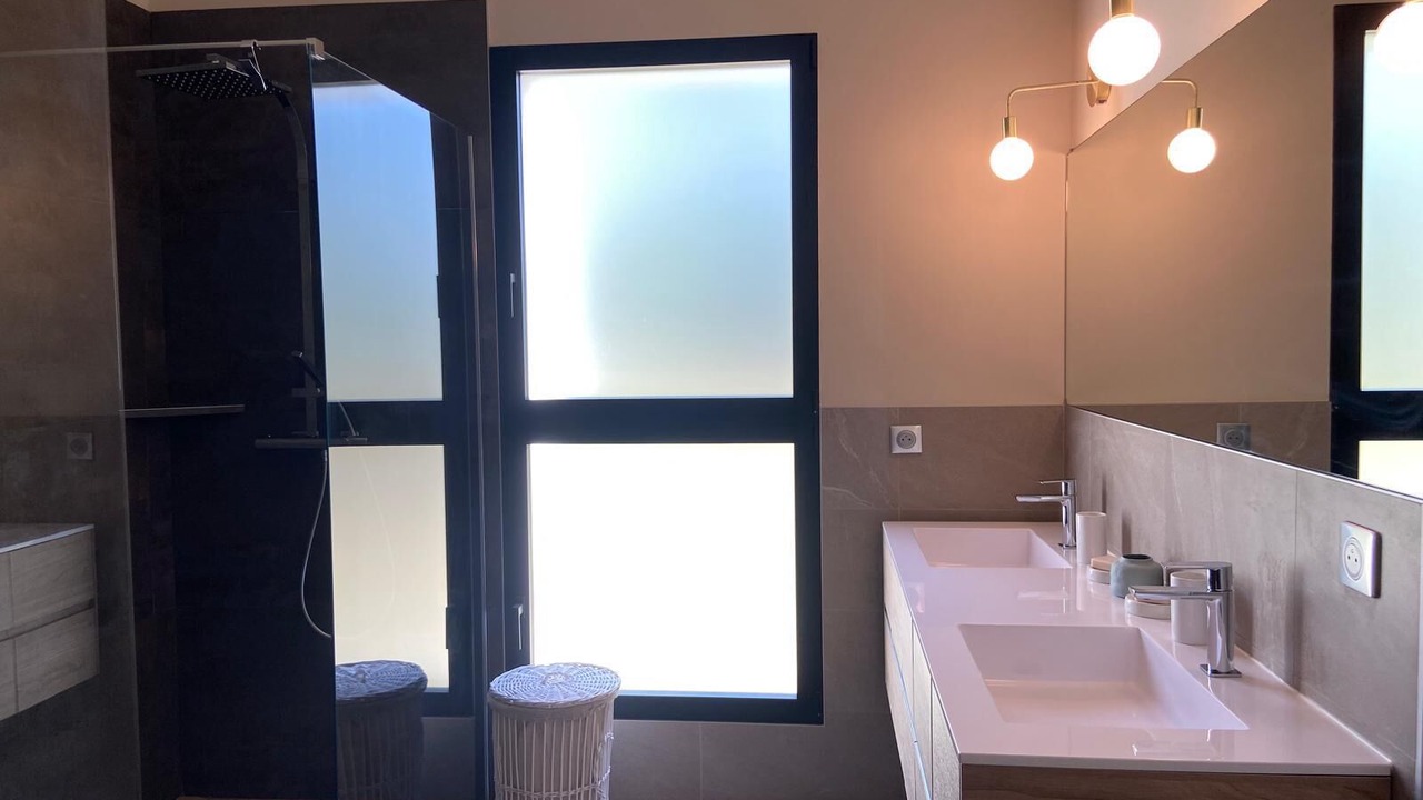 Photo of Bathroom in Biot